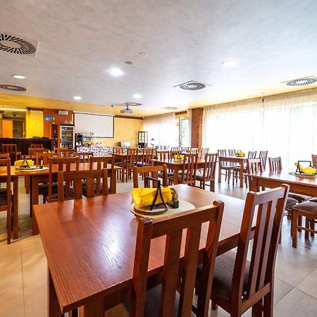 Hotel Arena Brumov Экстерьер фото
