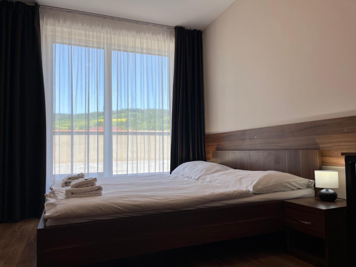 Hotel Arena Brumov Экстерьер фото